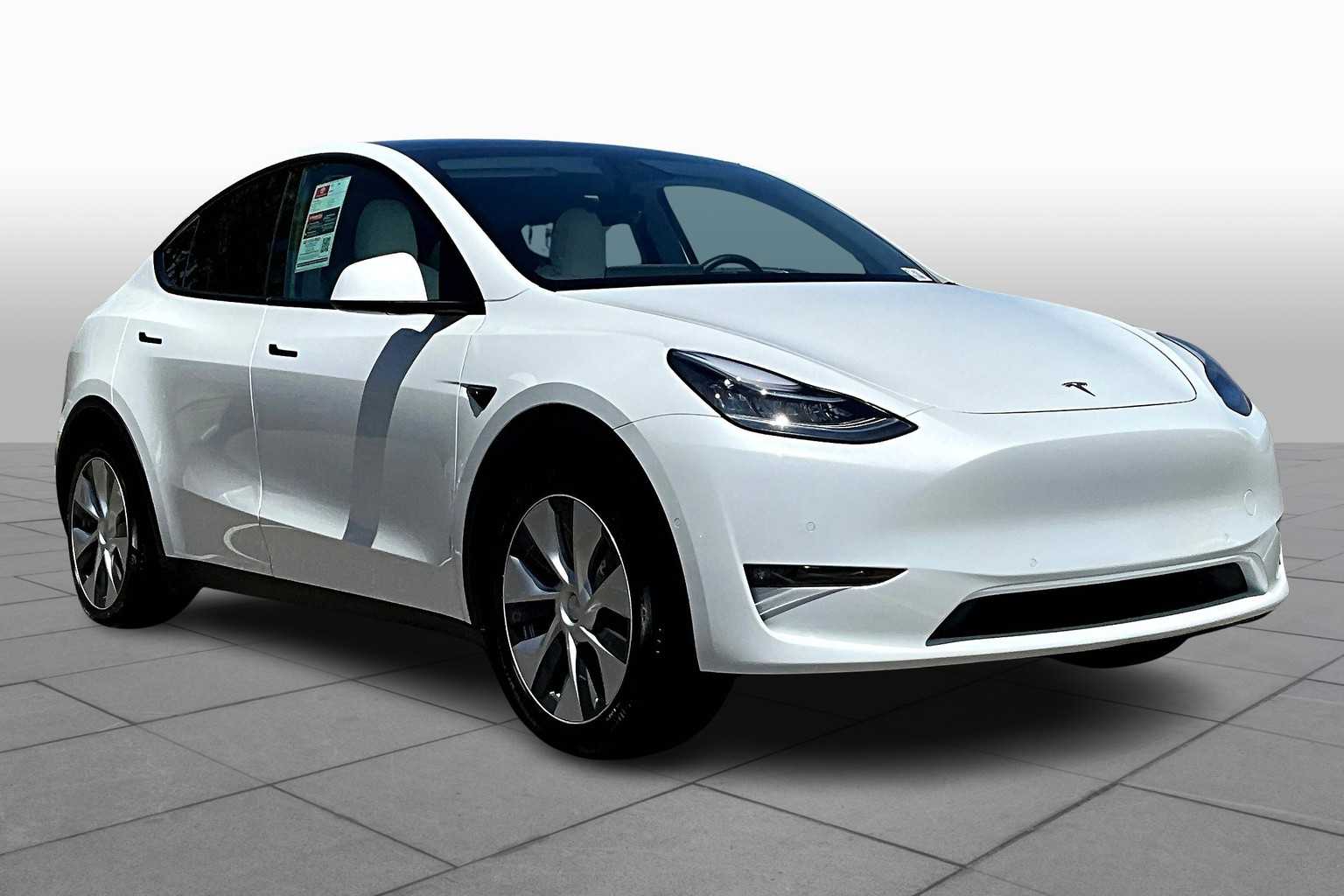 Used 2021 Tesla Model Y Long Range with VIN 5YJYGDEE1MF274826 for sale in Northfield, Minnesota