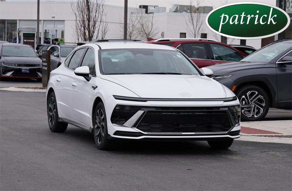 2025 Hyundai Sonata SEL's photo