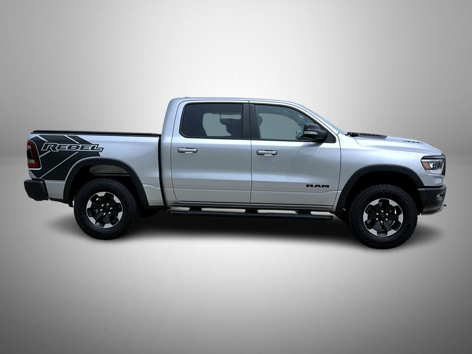 2020 Ram 1500 Rebel photo 4