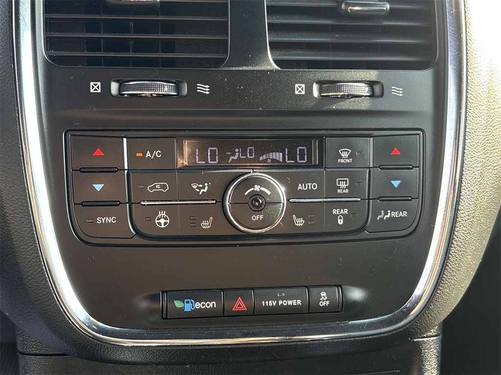 2018 Dodge Grand Caravan GT photo 16