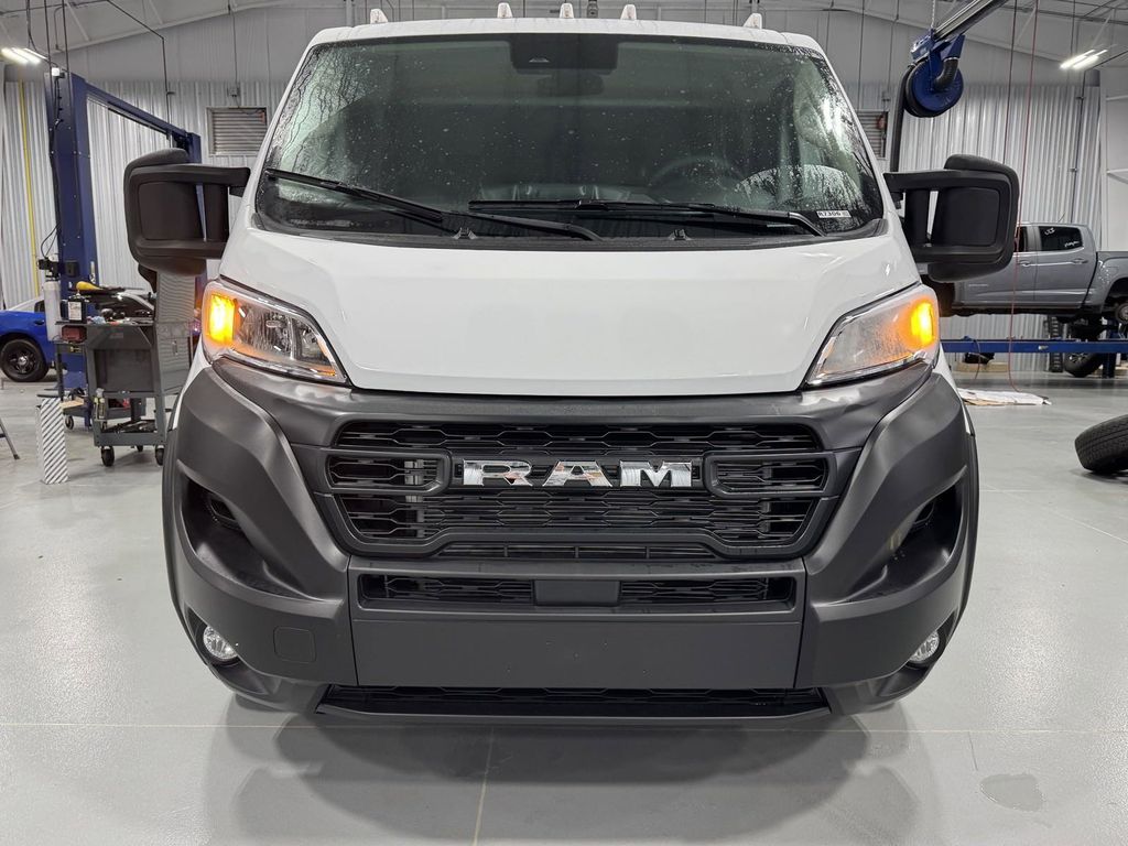 2024 Ram ProMaster 3500 Cutaway photo 6