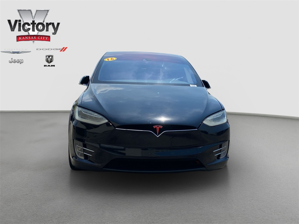 Used 2016 Tesla Model X 90D with VIN 5YJXCBE23GF001800 for sale in Kansas City, KS