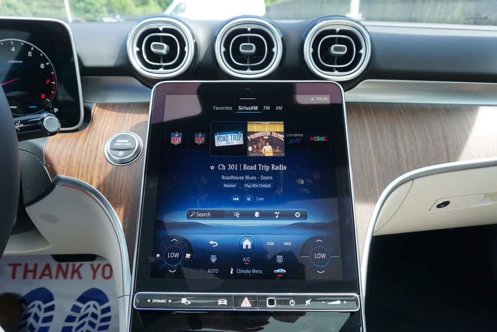 2025 Mercedes Benz C 300 4MATIC photo 31