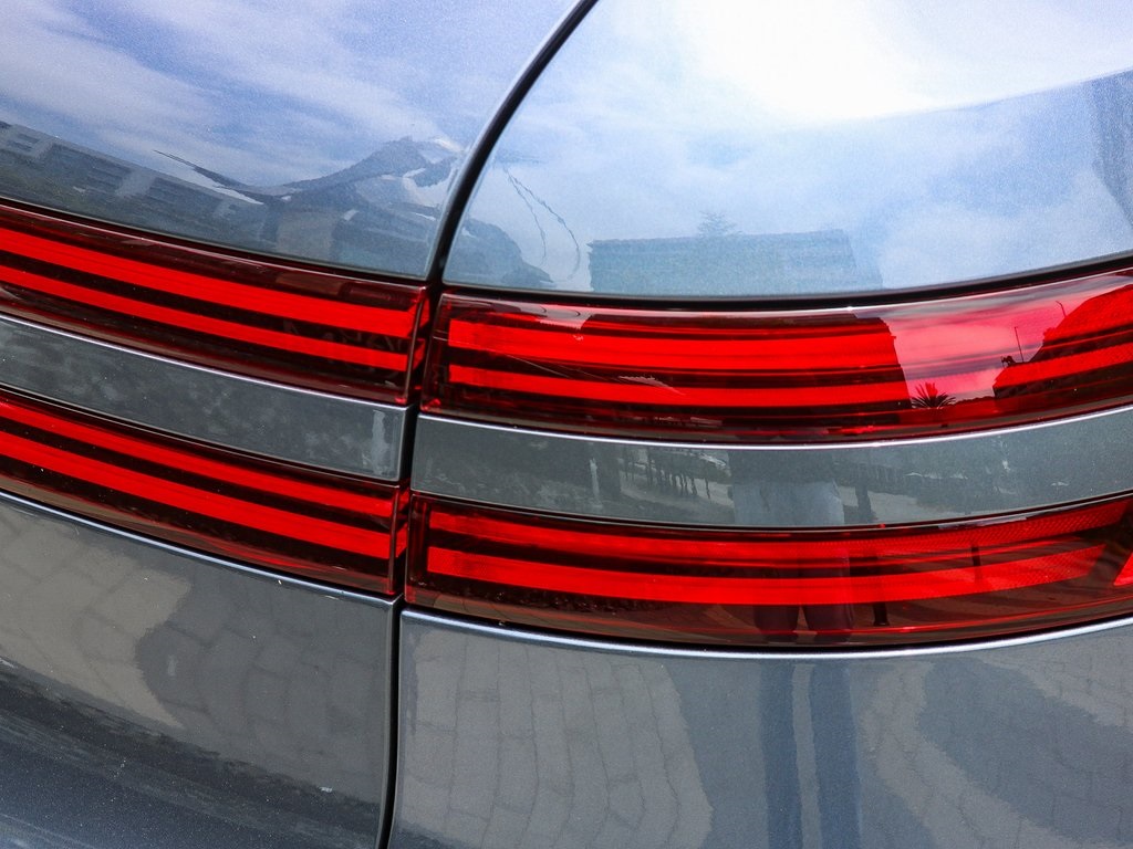 2026 Genesis Electrified GV70 photo 9