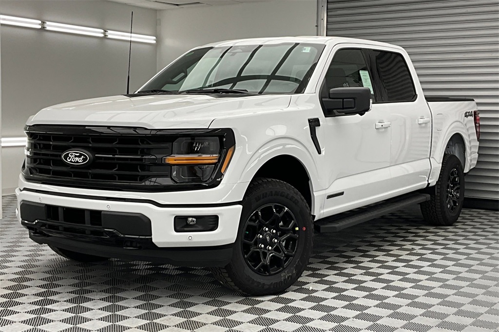 2025 Ford F-150 XLT's photo