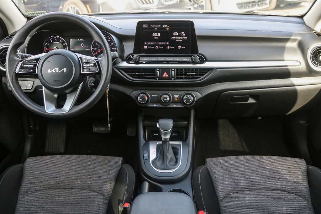 2023 Kia Forte LXS photo 12