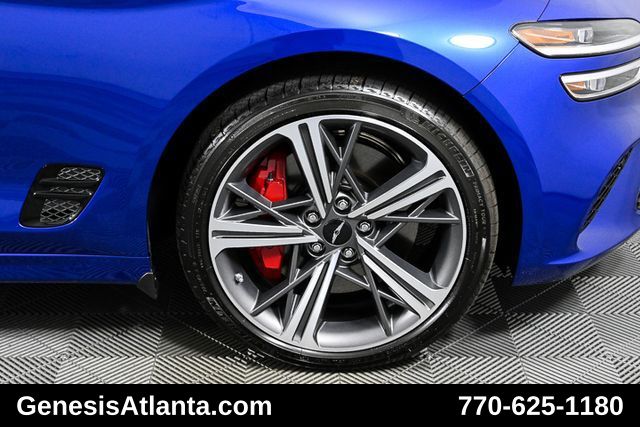 2025 Genesis G70 2.5T Sport Prestige photo 11