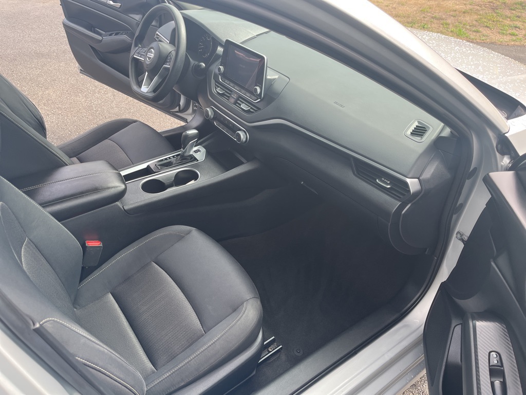 2022 Nissan Altima 2.5 SV photo 24