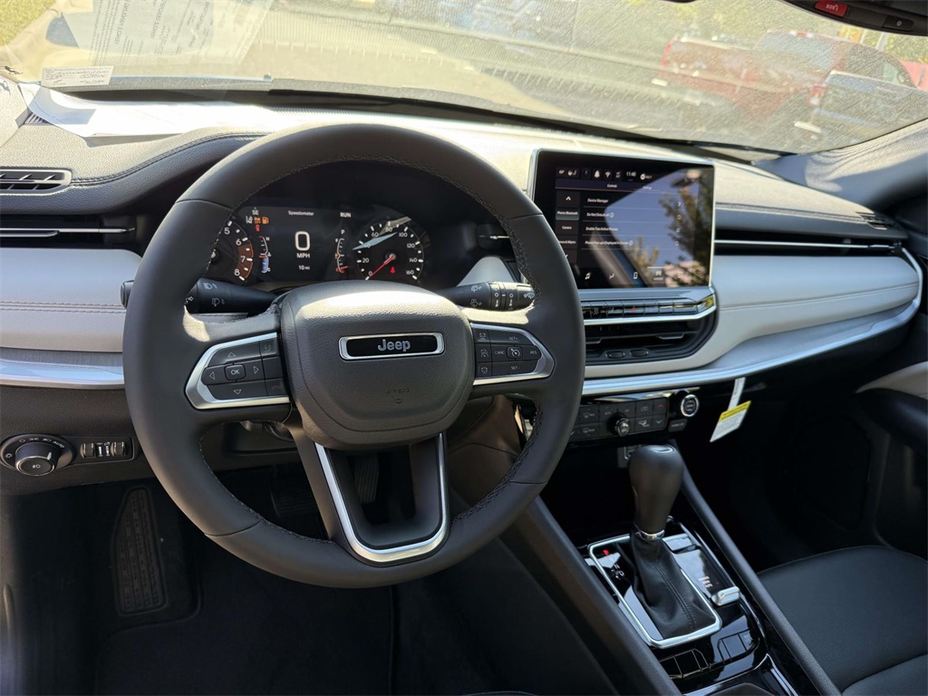 2026 Jeep Compass Limited photo 2