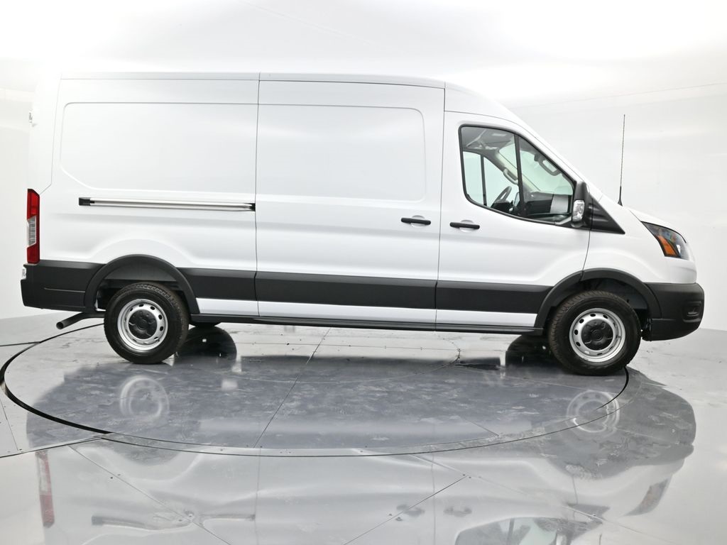 2025 Ford Transit Cargo Van photo 4