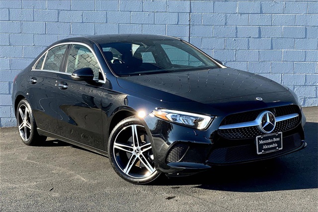 2021 Mercedes-Benz A-Class A220's photo