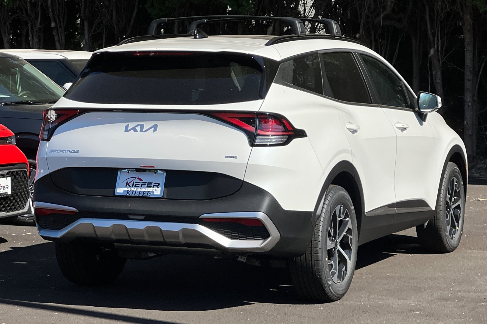 2025 Kia Sportage EX photo 3