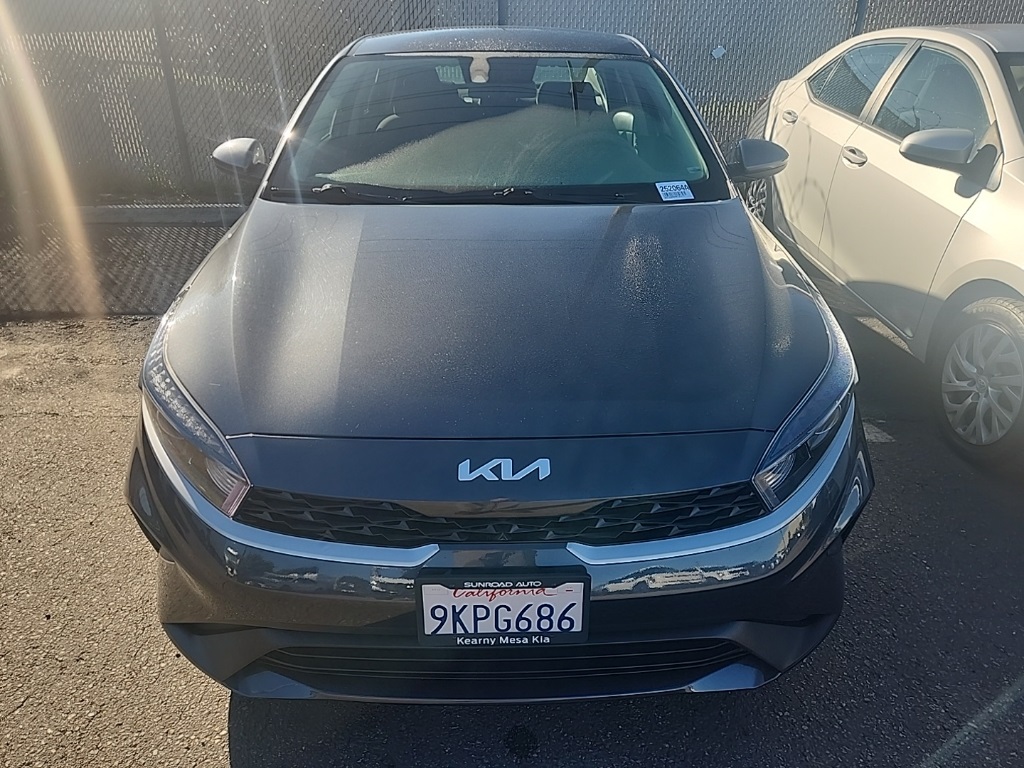 2024 Kia Forte LXS photo 2