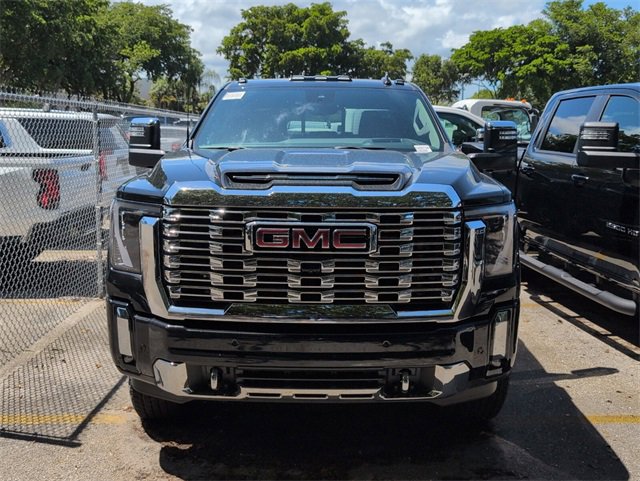 2025 Gmc Sierra 2500 HD Denali photo 3