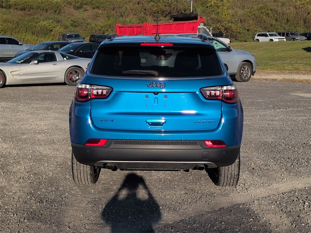2023 Jeep Compass Limited photo 4