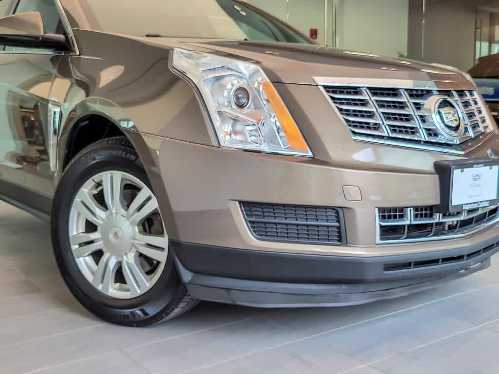Used 2014 Cadillac SRX Base with VIN 3GYFNAE36ES598108 for sale in Oak Lawn, IL