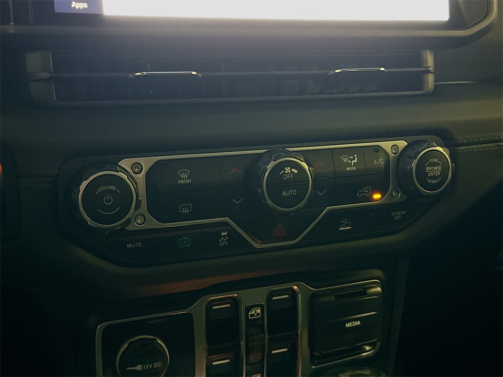 2024 Jeep Wrangler Rubicon 4xe photo 30