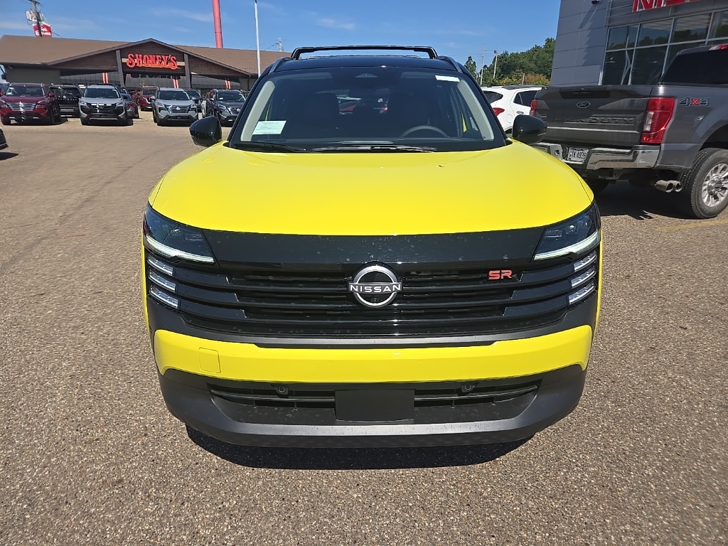 2026 Nissan Kicks SR photo 2