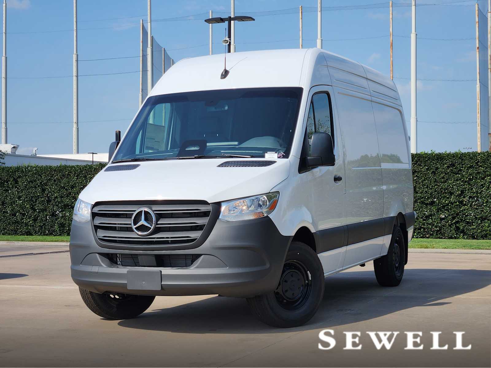 2025 Mercedes-Benz Sprinter Cargo Van Base's photo