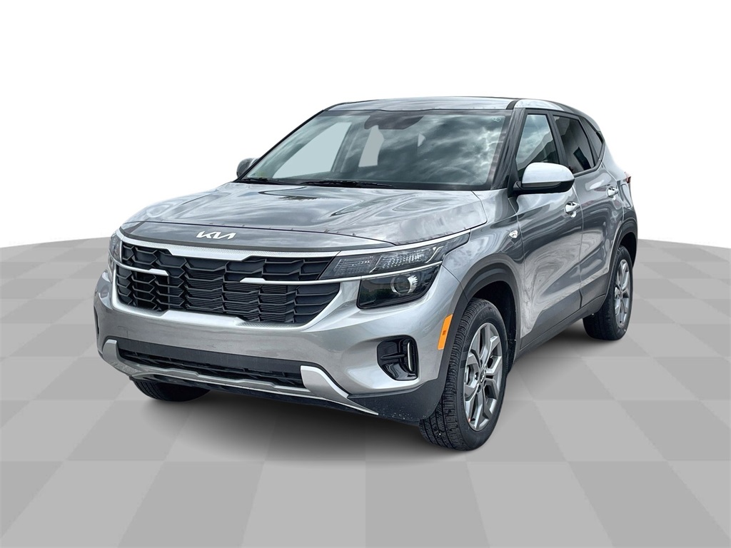 2025 Kia Seltos LX's photo