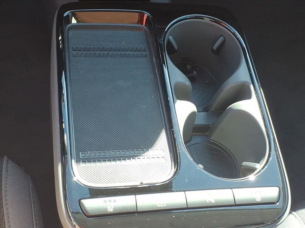 2025 Hyundai Ioniq 5 SE photo 3