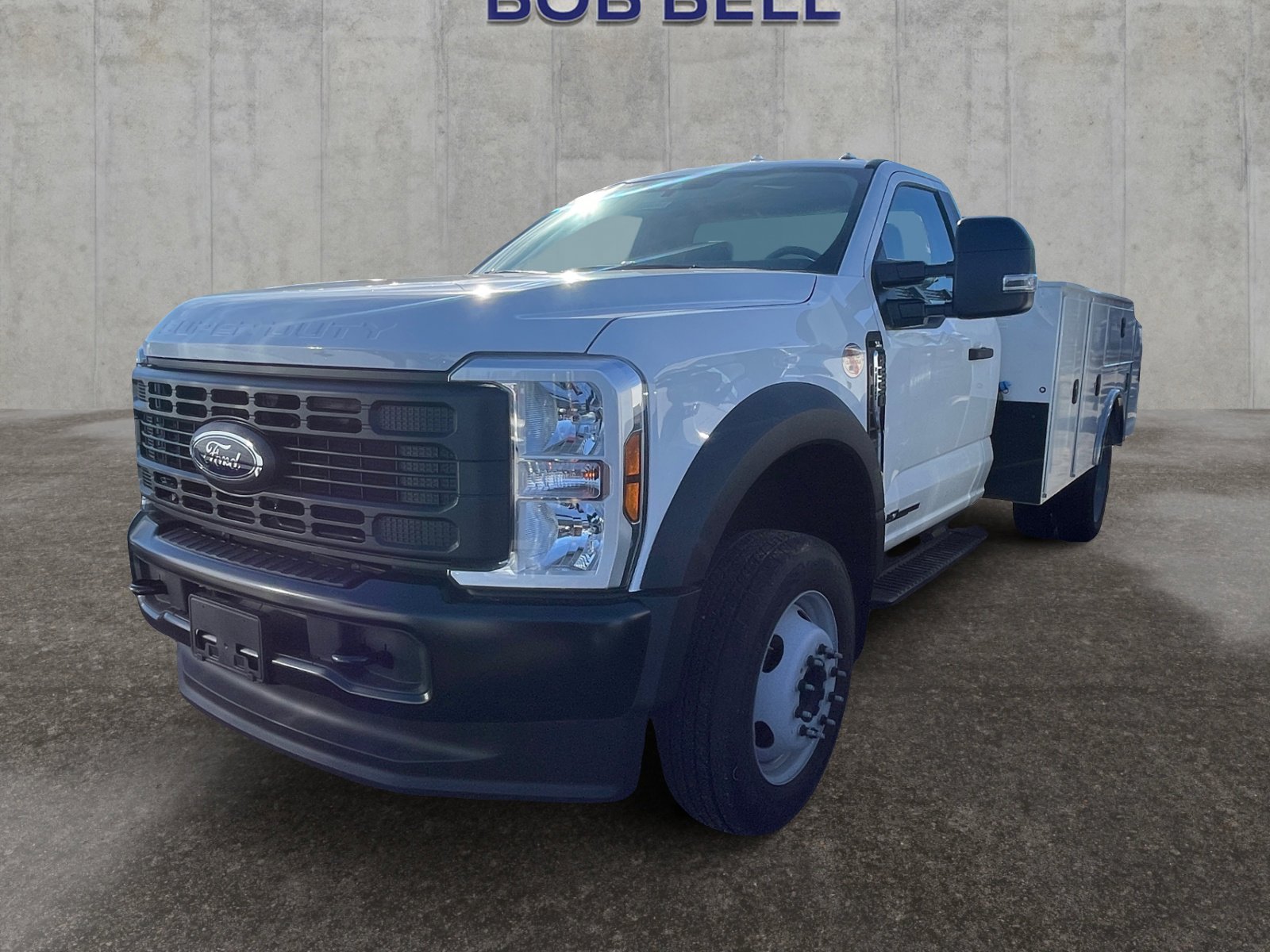 2025 Ford F-550 Super Duty Chassis Cab XL's photo