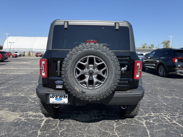 2025 Ford Bronco Badlands photo 7