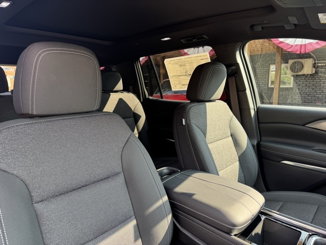 2026 Chevrolet Traverse photo 15