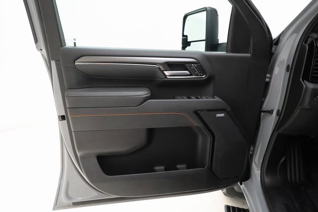 2025 Gmc Sierra 3500 HD AT4 photo 7