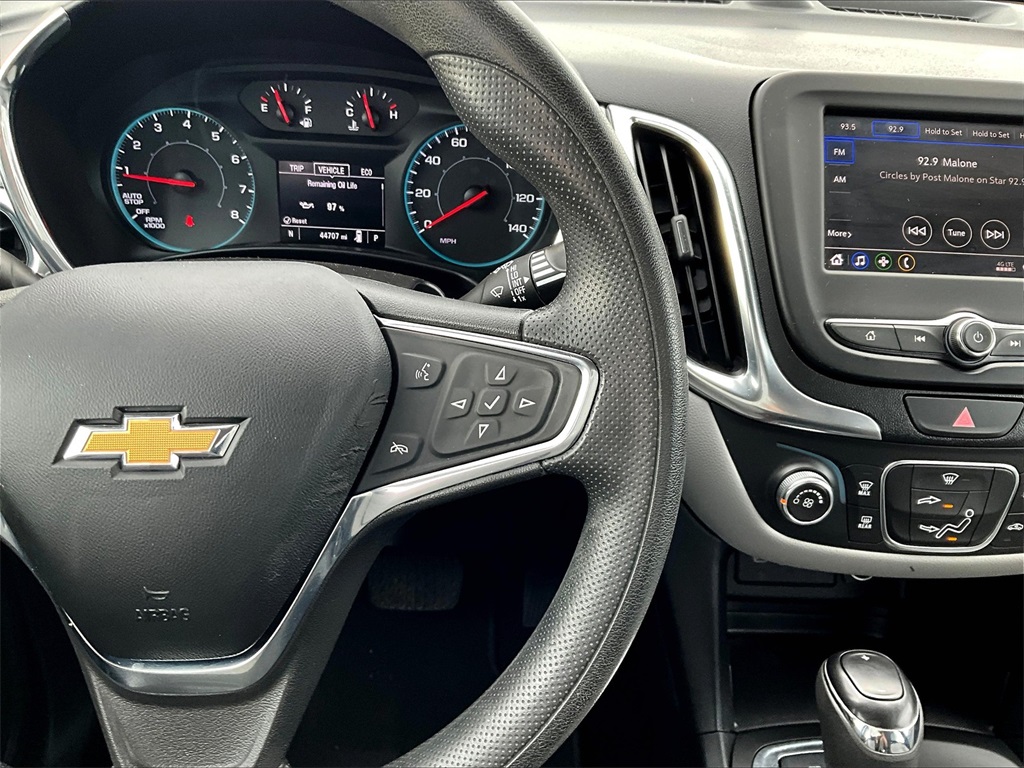 2021 Chevrolet Equinox LS photo 23