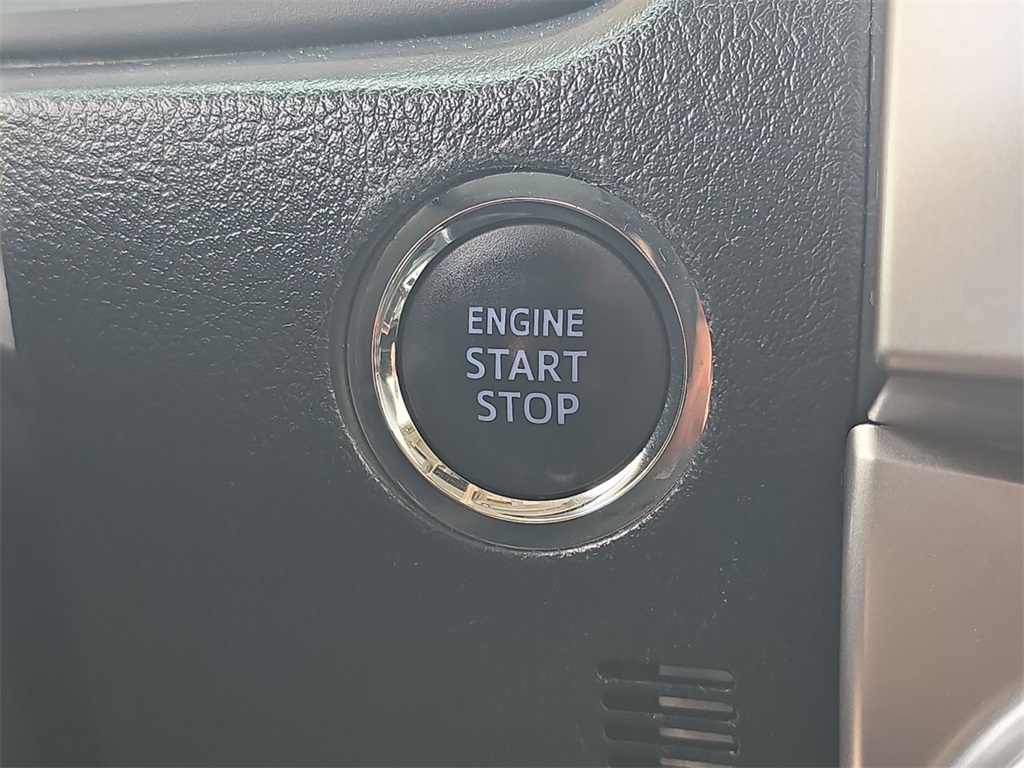 2021 Toyota 4Runner SR5 Premium photo 17