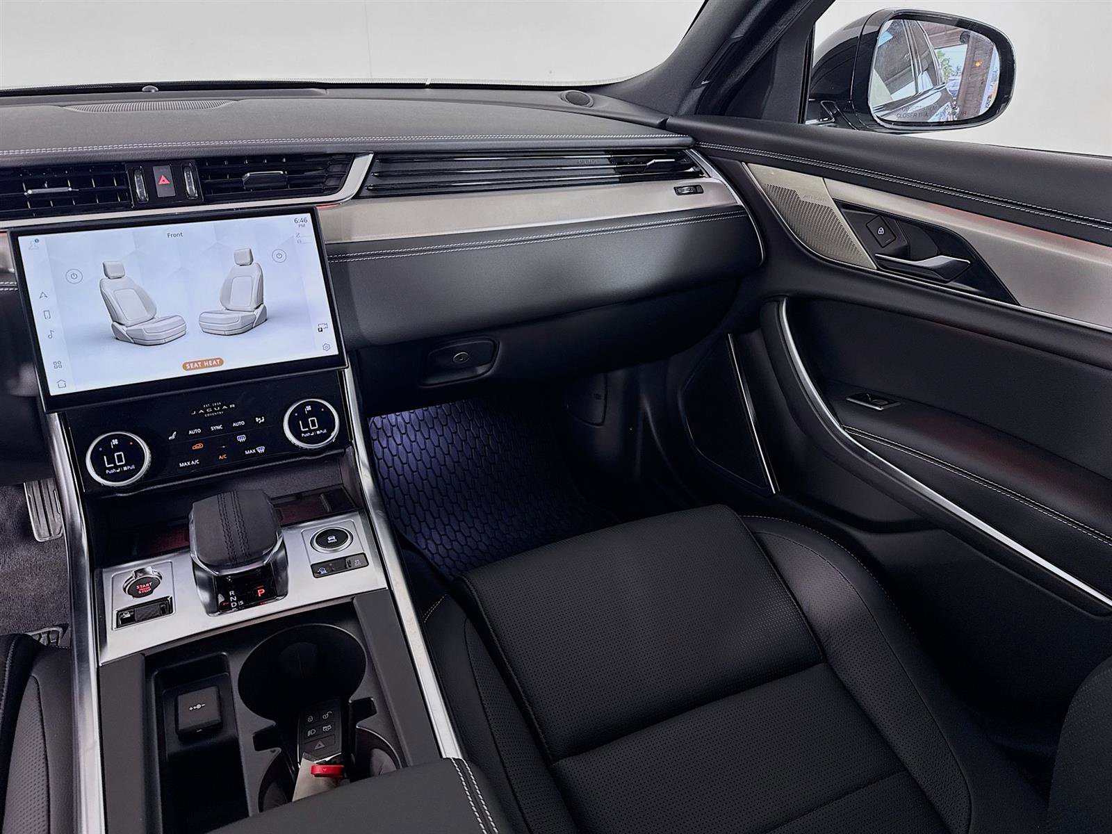 2024 Jaguar XF P300 R-Dynamic SE photo 25