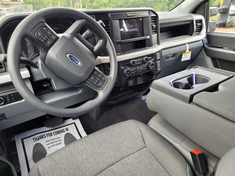 2025 Ford F-250 XL photo 7