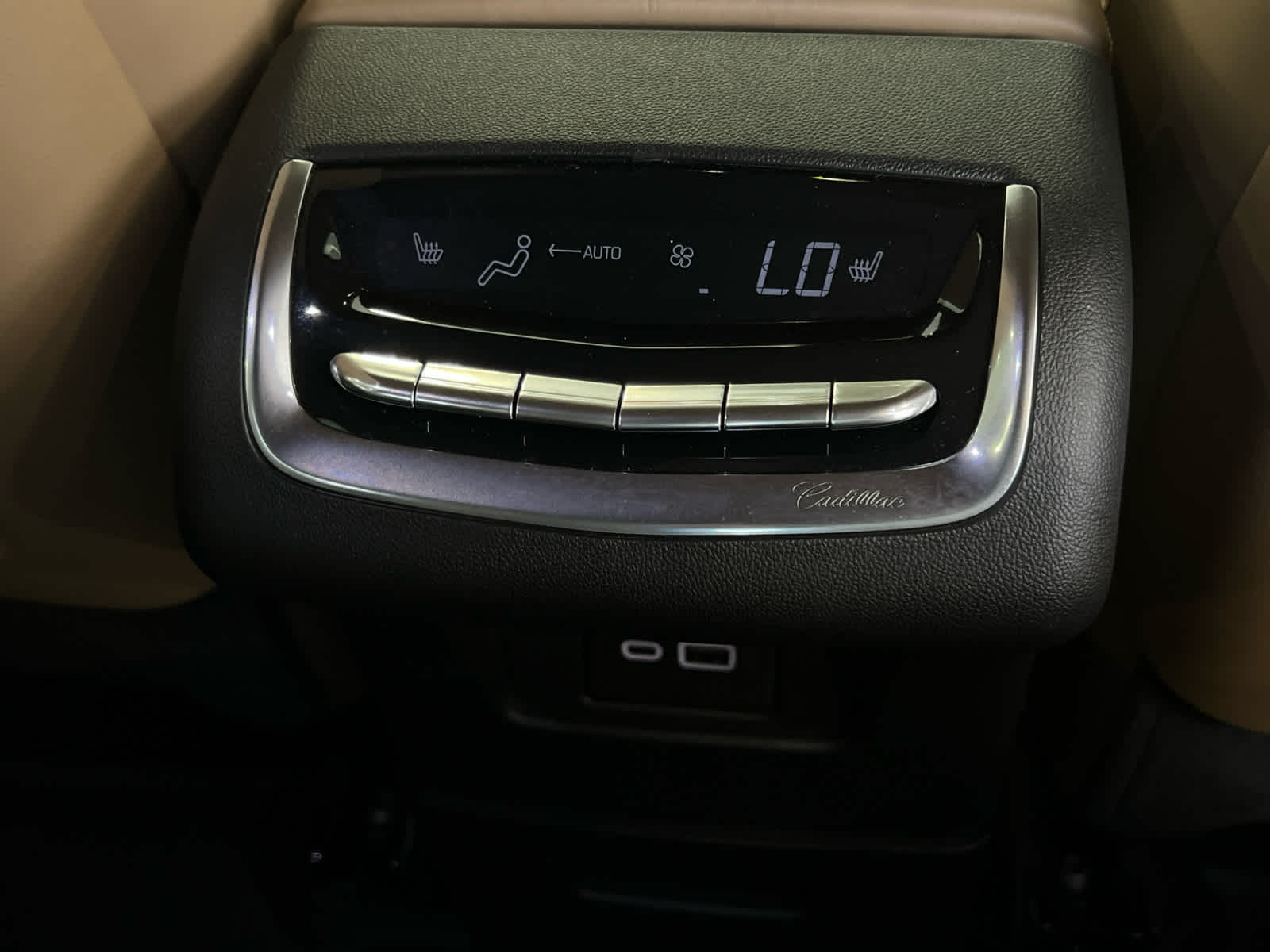2024 Cadillac XT6 Sport photo 14