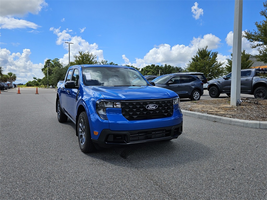 2025 Ford Maverick XLT photo 2