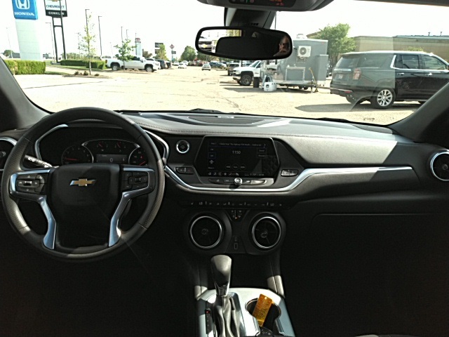 2022 Chevrolet Blazer 2LT photo 3
