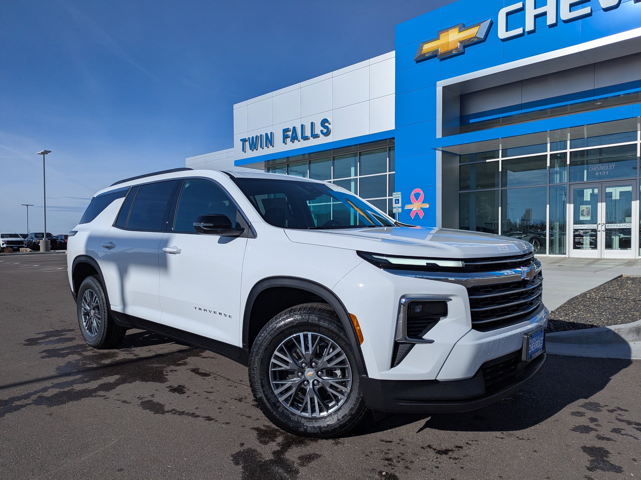 2026 Chevrolet Traverse LT's photo