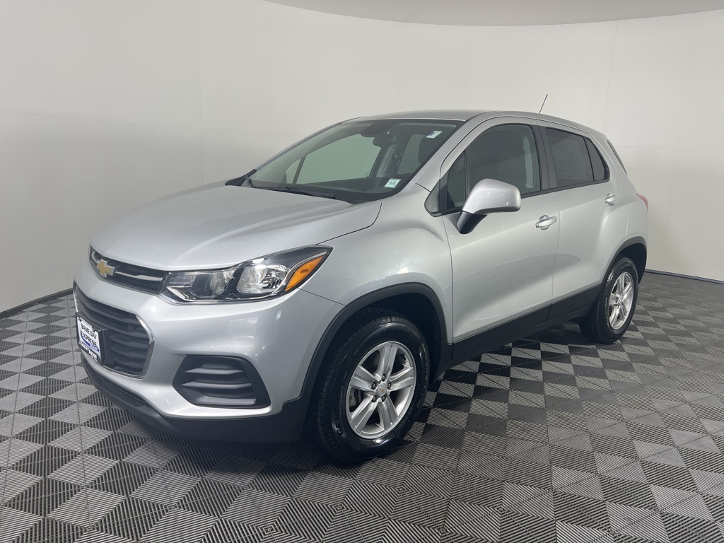 2022 Chevrolet Trax LS photo 8