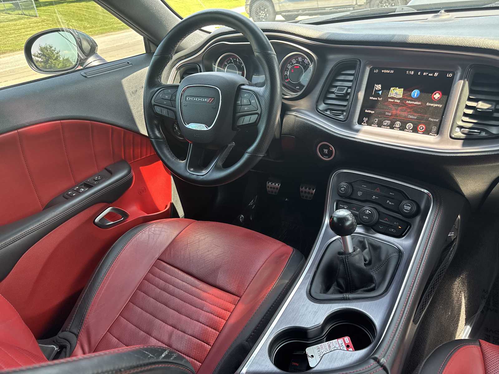 2015 Dodge Challenger R/T Plus Shaker photo 23