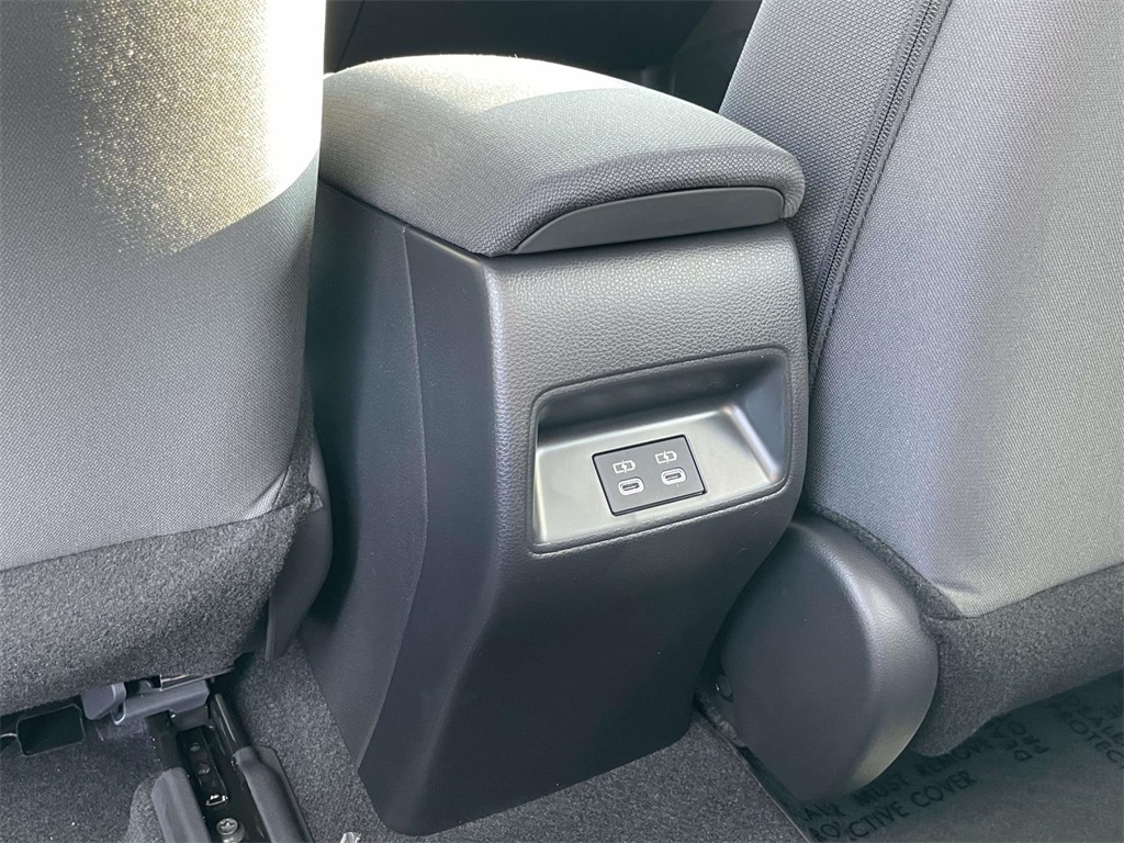 2026 Toyota Corolla LE photo 8