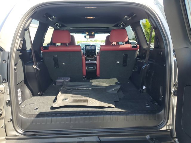 2022 Lexus GX 460 Premium photo 9