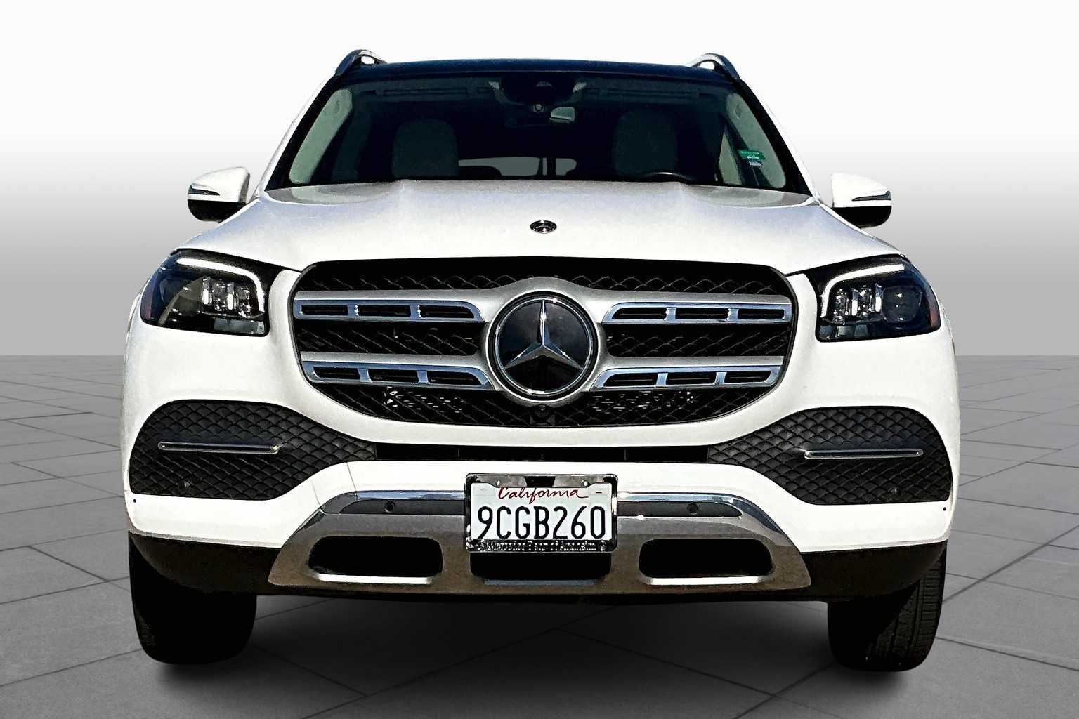2022 Mercedes Benz GLS 450 4MATIC photo 3