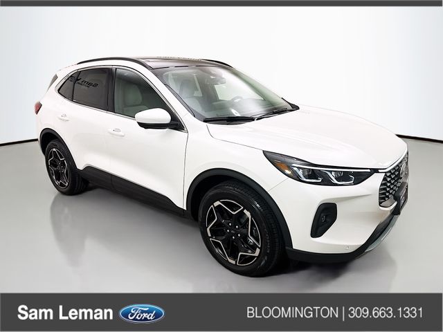 2026 Ford Escape Platinum's photo