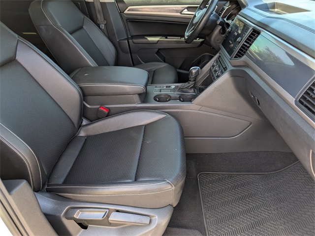 2021 Volkswagen Atlas V6 SE Technology R-Line photo 23
