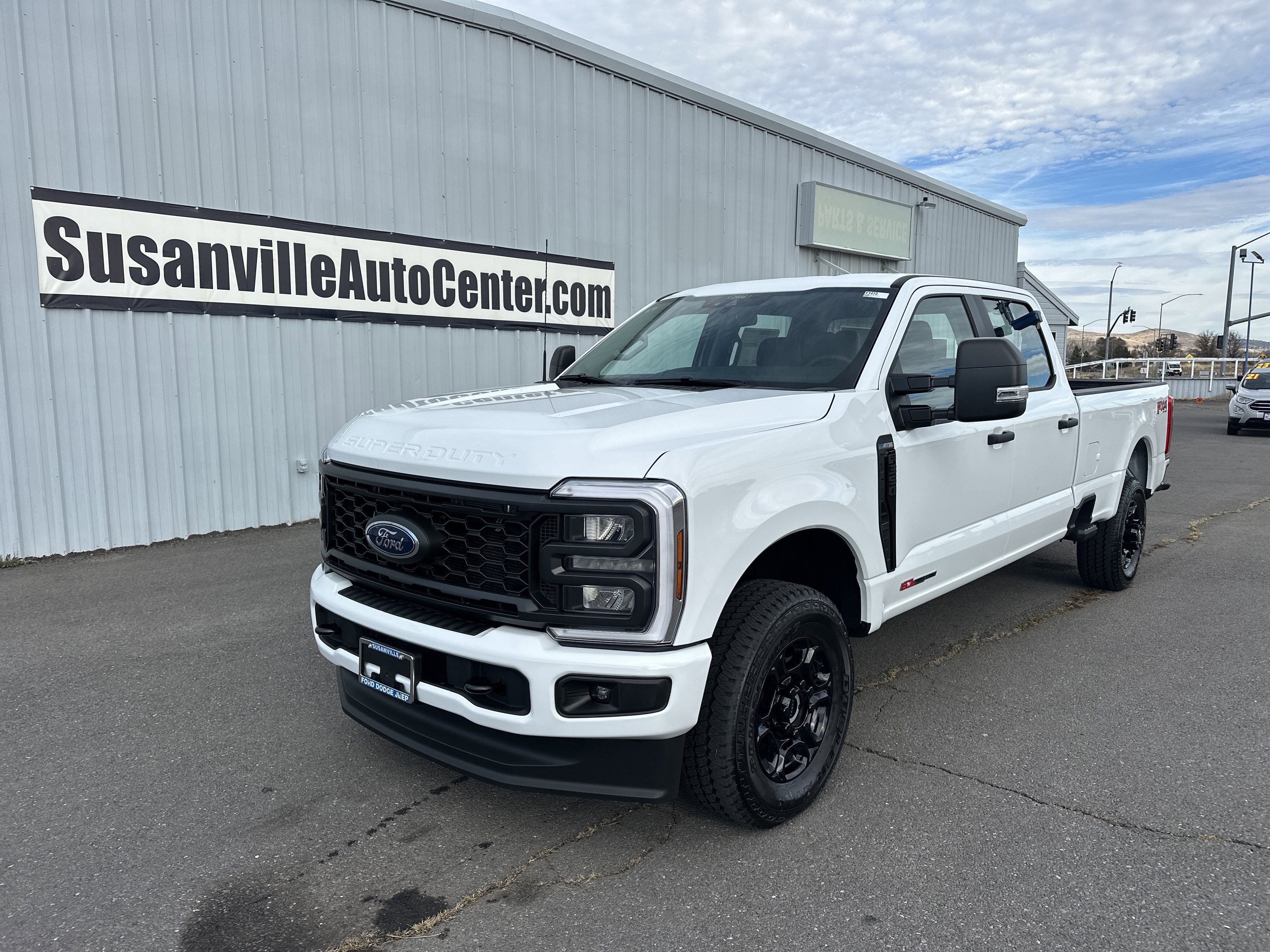 2026 Ford F-350 Super Duty XL's photo