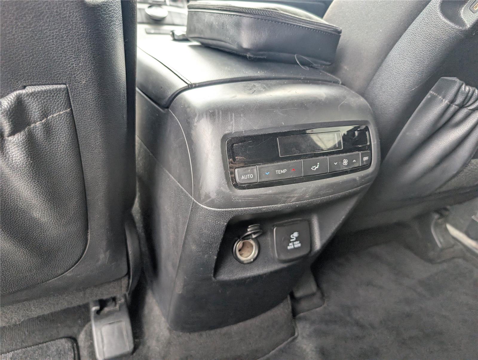 2020 Hyundai Palisade SEL photo 26