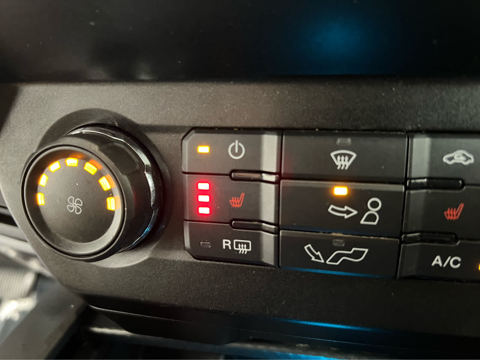 2020 Ford F-150 XLT photo 3