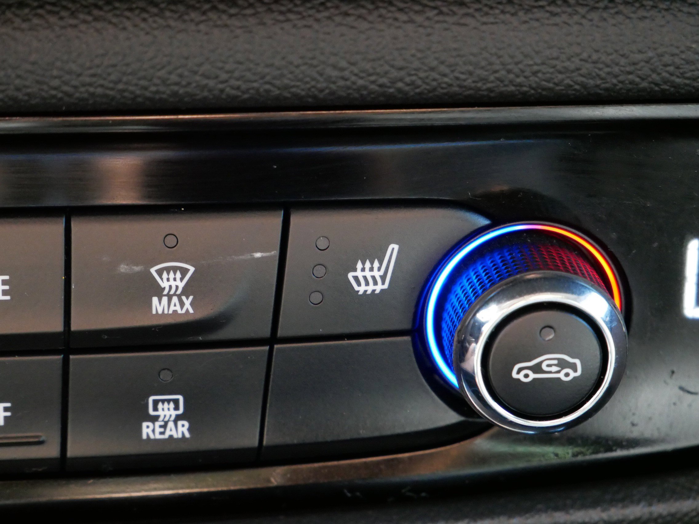 2019 Buick Regal TourX Essence photo 28