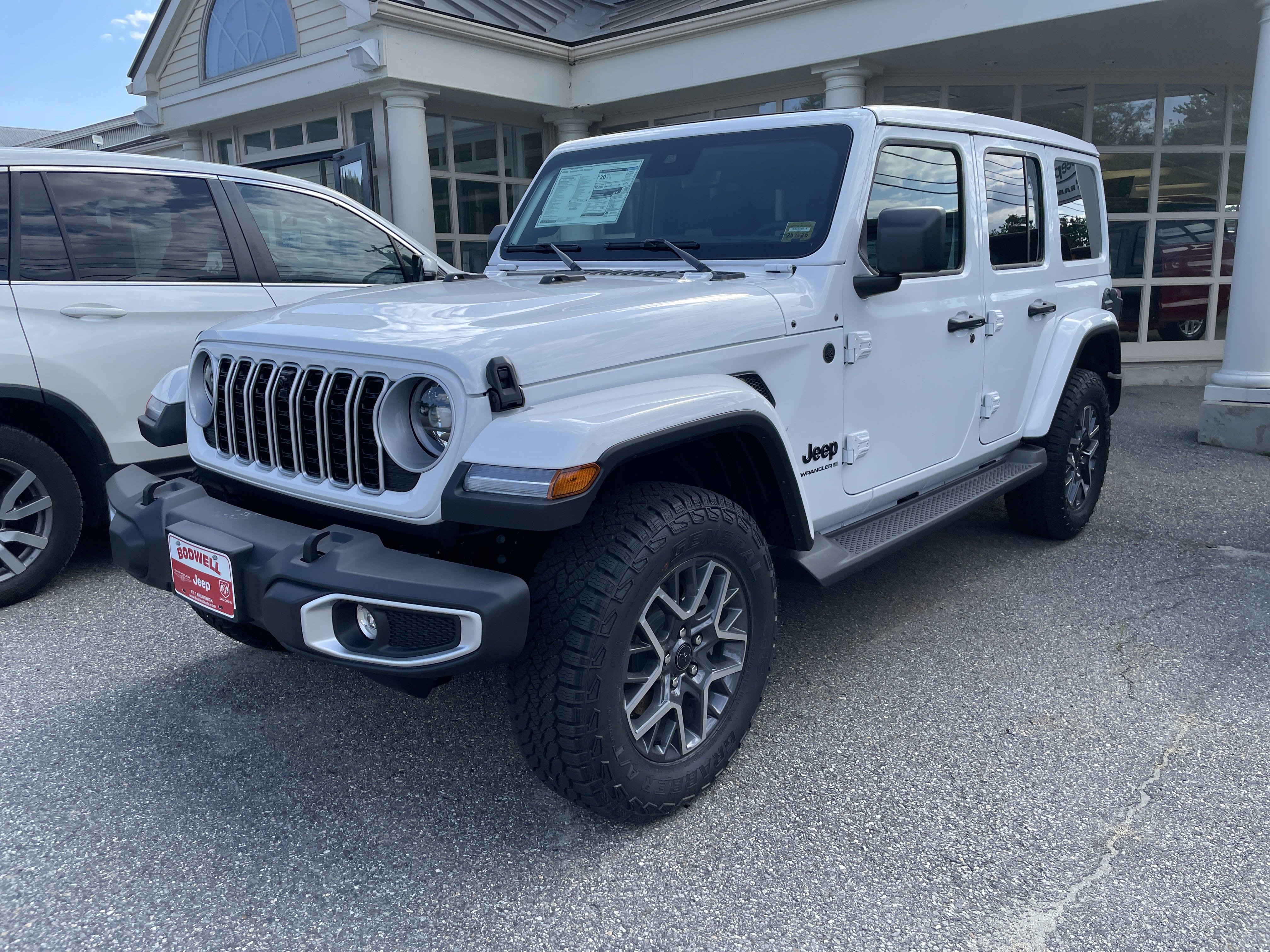 2025 Jeep Wrangler 4-Door Sahara's photo