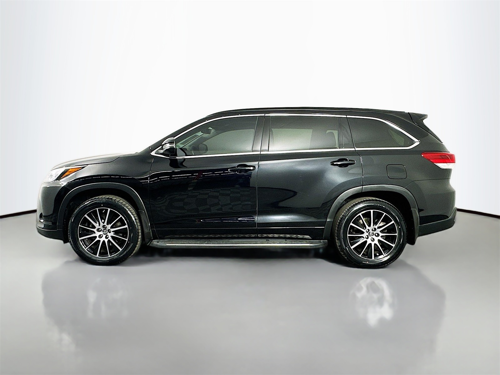 2017 Toyota Highlander SE photo 3